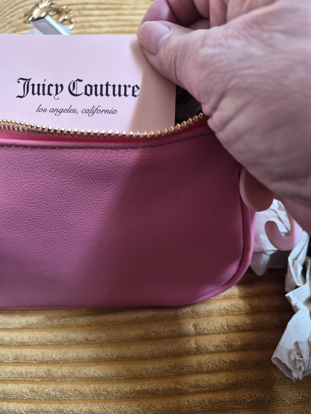 Juicy Couture Pink Shoulder Bag With Adorable Pink Charm - Picture 5 of 7